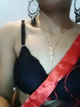 Snapshot of Saxy_bhabhi79 chatting on 06-29-26, 05:35 Saxy bhabhi79 online show from 06-29-26, 05:35