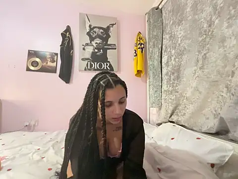 Snapshot of RavenNoirr chatting on 02-28-26, 06:20 RavenNoirr online show from 02-28-26, 06:20