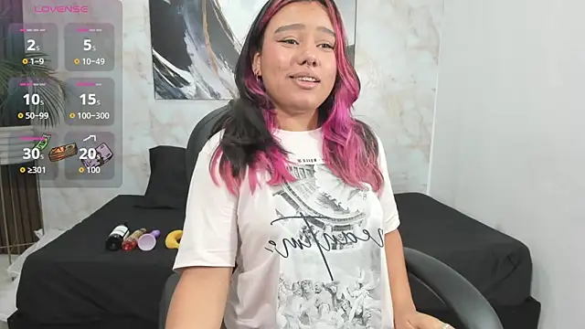 Lilith traviis online show from 03-02-26, 08:37