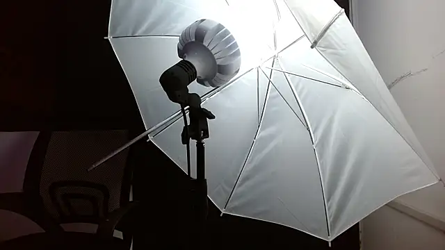 Miss Merrie online show from 03-01-26, 10:06