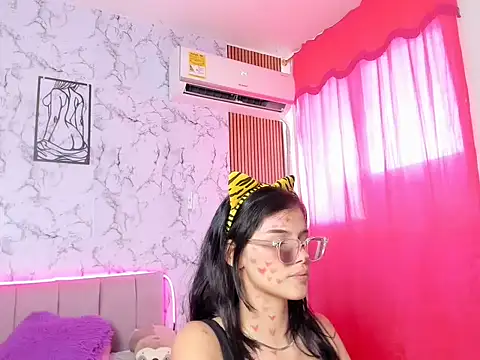 Snapshot of Dulce_eden chatting on 02-23-26, 09:56 Dulce eden online show from 02-23-26, 09:56