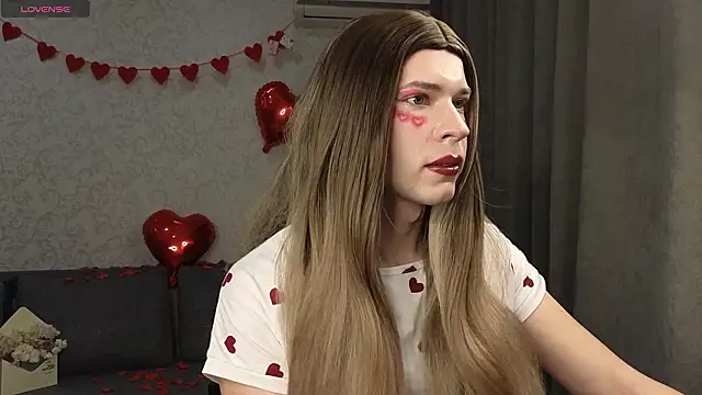 Snapshot of Anna_inHear chatting on 02-14-26, 02:14 Anna inHear online show from 02-14-26, 02:14