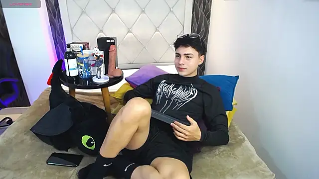 Samu Hott online show from 03-20-26, 08:25