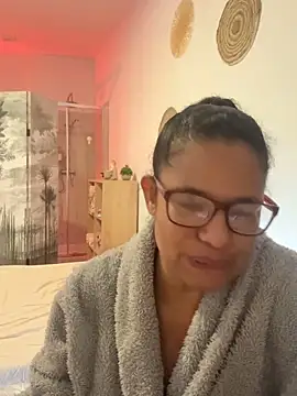 Snapshot of MelOnlyOf chatting on 02-09-26, 05:17 MelOnlyOf online show from 02-09-26, 05:17