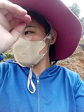 Snapshot of Anna_516 chatting on 03-01-26, 01:40 Anna 516 online show from 03-01-26, 01:40