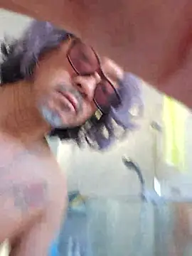 Snapshot of MtaS1 chatting on 03-01-26, 02:02 MtaS1 online show from 03-01-26, 02:02