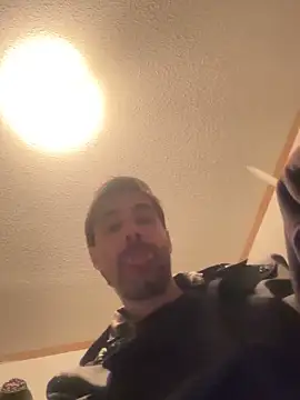 Snapshot of tommattsonn chatting on 03-20-26, 12:59 tommattsonn online show from 03-20-26, 12:59