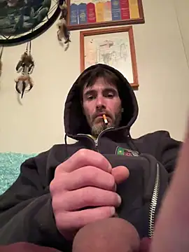 Snapshot of tommattsonn chatting on 03-22-26, 06:06 tommattsonn online show from 03-22-26, 06:06