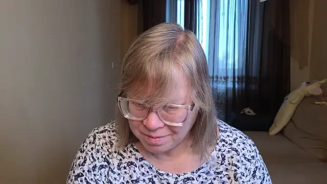 Snapshot of Emma_Eclipsee chatting on 02-21-26, 11:33 Emma Eclipsee online show from 02-21-26, 11:33