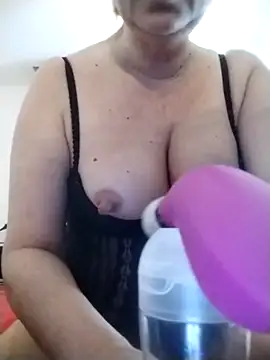 Snapshot of oxavector chatting on 02-13-26, 08:54 oxavector online show from 02-13-26, 08:54