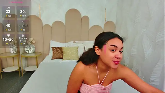Snapshot of Luna_Cortier chatting on 04-25-26, 05:10 Luna Cortier online show from 04-25-26, 05:10