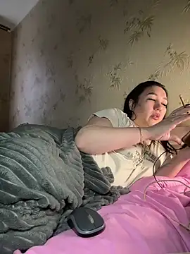 Snapshot of Naughtgirl_2026 chatting on 02-14-26, 02:14 Naughtgirl 2026 online show from 02-14-26, 02:14