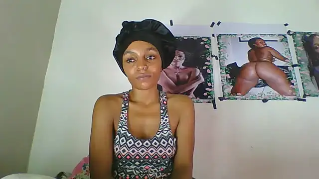 Snapshot of Silk_Couple chatting on 02-26-26, 11:37 Silk Couple online show from 02-26-26, 11:37