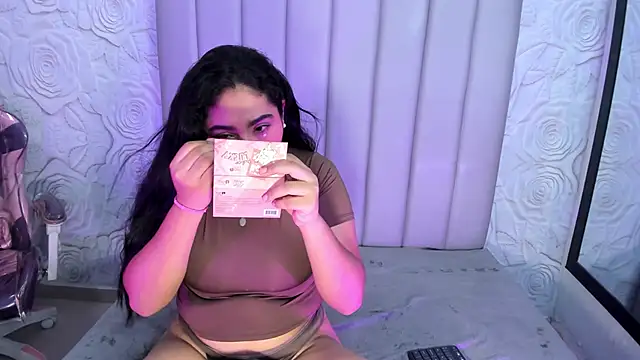 Snapshot of Lya_dubois_ chatting on 02-21-26, 02:07 Lya dubois online show from 02-21-26, 02:07