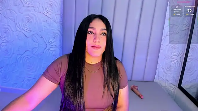 Lya dubois  online show from 04-18-26, 09:15