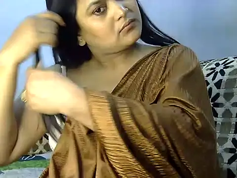 Snapshot of Miss-Prity chatting on 05-08-26, 08:03 Miss-Prity online show from 05-08-26, 08:03