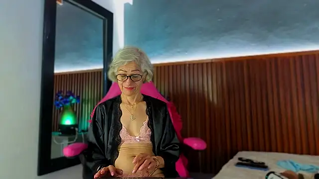 miss monserrate01 online show from 03-24-26, 02:00