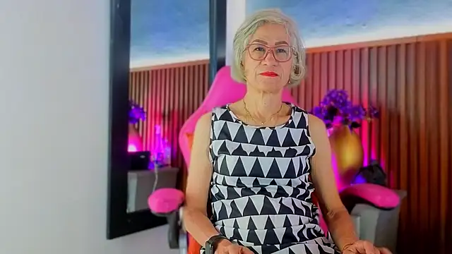 miss monserrate01 online show from 04-11-26, 01:59