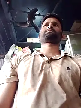 Snapshot of sos-boy chatting on 02-19-26, 09:05 sos-boy online show from 02-19-26, 09:05