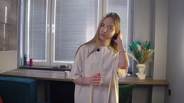 Snapshot of FranciscaGaring chatting on 02-07-26, 10:08 FranciscaGaring online show from 02-07-26, 10:08