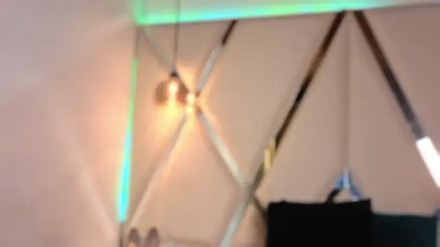 Snapshot of MeelFox chatting on 02-19-26, 12:34 MeelFox online show from 02-19-26, 12:34