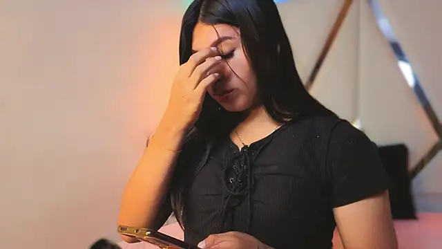 MeelFox online show from 04-08-26, 01:00