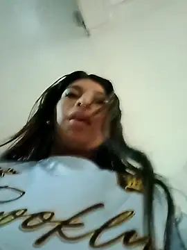 MeelFox online show from 04-09-26, 12:10