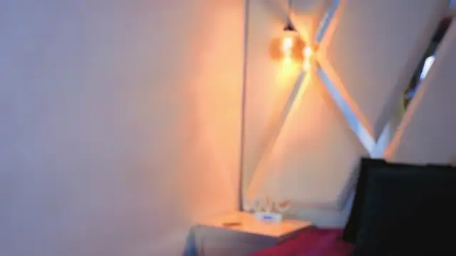 MeelFox online show from 04-17-26, 01:03