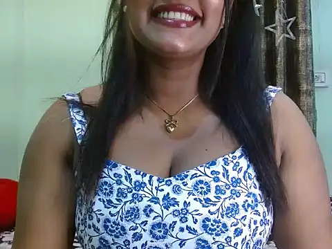 LIZNA 0 online show from 04-17-26, 06:44