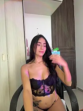 Juanitaa04 online show from 02-25-26, 04:27