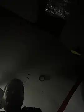 Snapshot of Kylxxx8 chatting on 02-11-26, 04:17 Kylxxx8 online show from 02-11-26, 04:17