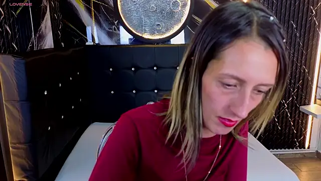 Snapshot of Karolyn_rousse chatting on 02-07-26, 12:20 Karolyn rousse online show from 02-07-26, 12:20