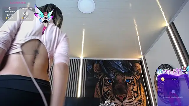 Snapshot of Karolyn_rousse chatting on 03-01-26, 12:07 Karolyn rousse online show from 03-01-26, 12:07