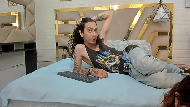 Goldentemptation  online show from 04-08-26, 01:22