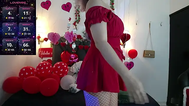 Snapshot of Sharma_Amayra chatting on 02-14-26, 09:00 Sharma Amayra online show from 02-14-26, 09:00