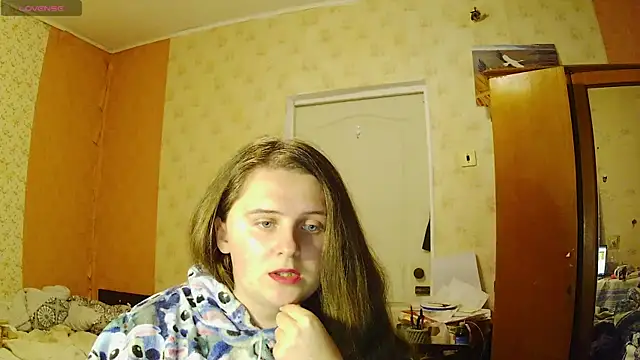 Snapshot of Miss_Iriss chatting on 03-03-26, 06:03 Miss Iriss online show from 03-03-26, 06:03