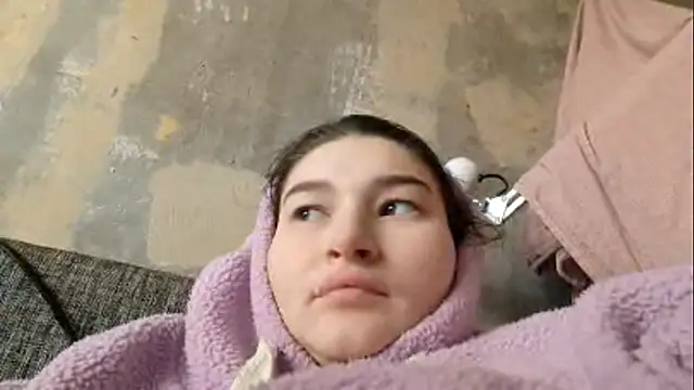 Snapshot of JessieLegend chatting on 02-06-26, 07:45 JessieLegend online show from 02-06-26, 07:45