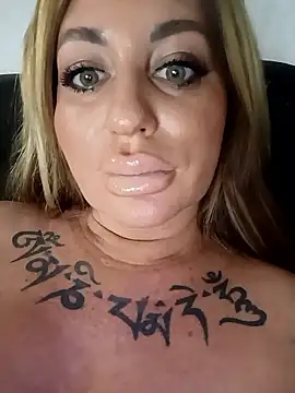 MiaMooly online show from 01-09-26, 05:48