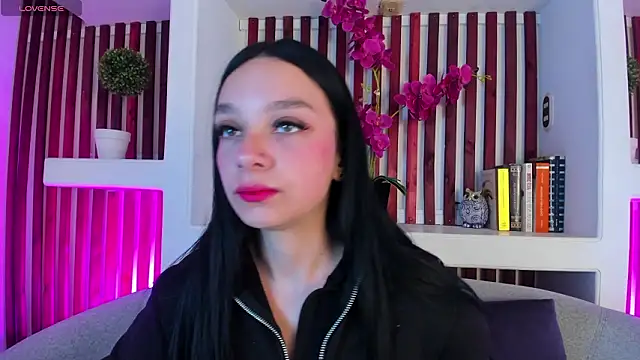 Elizabeth Ferrer online show from 03-17-26, 12:08