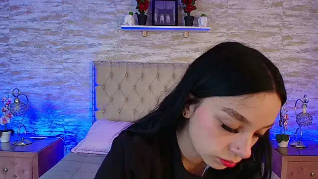 Elizabeth Ferrer online show from 04-01-26, 12:17