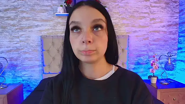 Elizabeth Ferrer online show from 04-17-26, 12:41