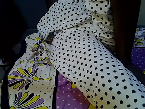 Snapshot of Shining-Riri chatting on 02-25-26, 06:17 Shining-Riri online show from 02-25-26, 06:17