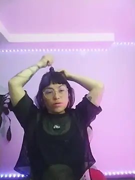 missfungi8 online show from 02-19-26, 01:01