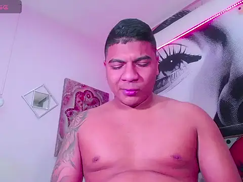 Snapshot of BradKamil chatting on 02-13-26, 03:02 BradKamil online show from 02-13-26, 03:02