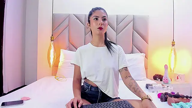 IsabellaFoox online show from 05-27-26, 01:41