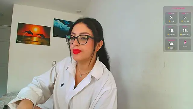 Snapshot of Artt_Juli chatting on 04-28-26, 09:09 Artt Juli online show from 04-28-26, 09:09