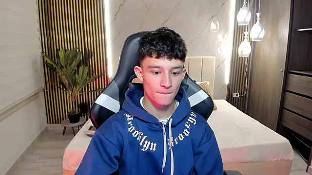 Patrick Howland  online show from 02-09-26, 03:32