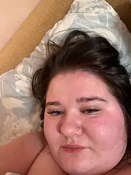 Snapshot of AngelKiras chatting on 02-11-26, 07:24 AngelKiras online show from 02-11-26, 07:24