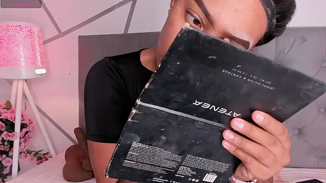 Snapshot of Khloe_Rosee chatting on 02-25-26, 07:45 Khloe Rosee online show from 02-25-26, 07:45