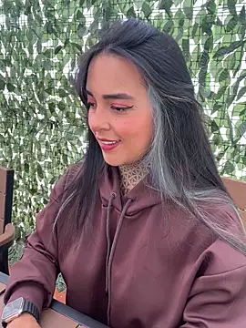 Snapshot of Annie_Alicee chatting on 02-10-26, 01:59 Annie Alicee online show from 02-10-26, 01:59